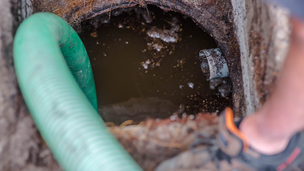 Southern Septic and Waste Water: septic tank pumping-pic1